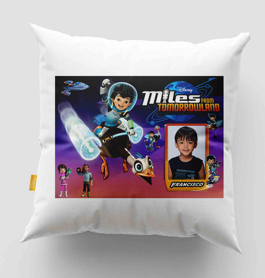 Cojín Miles from Tomorrowland